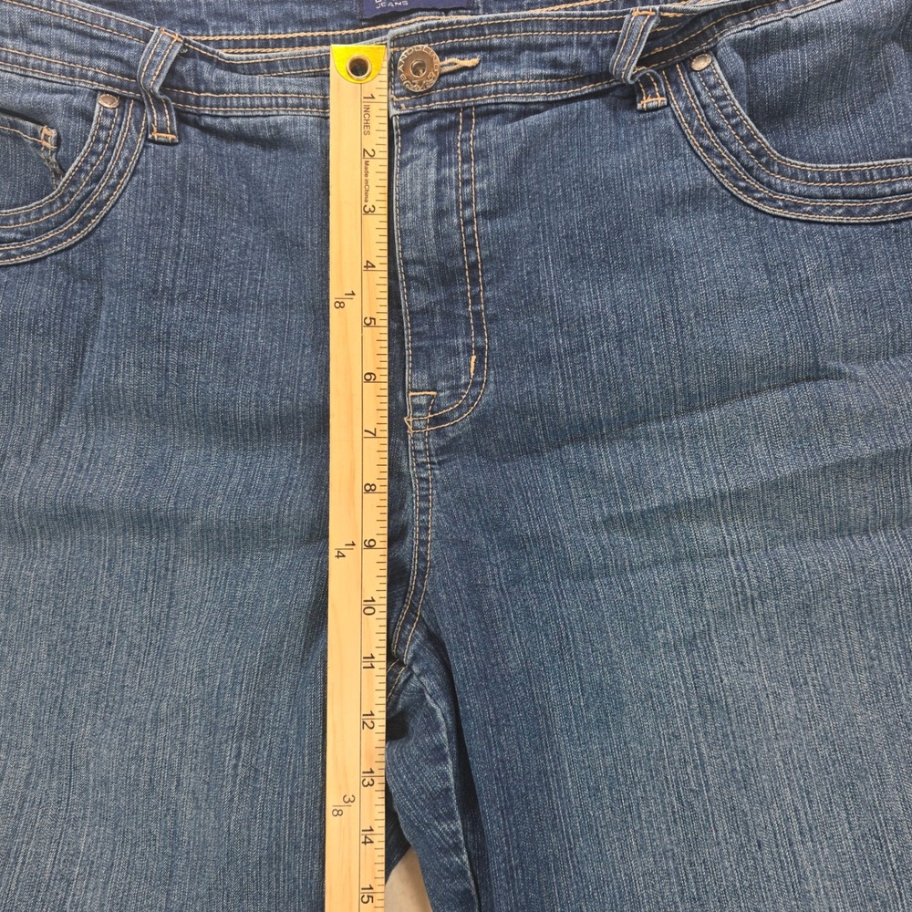 Bandolino Jeans Brady Denim Bermuda Shorts Blue Medium Wash Womens 18W - Picture 7 of 12